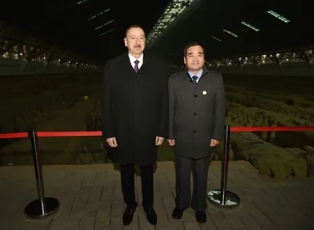 Azərbaycan Prezidenti Çinin Sian şəhərindəki Terrakota Ordusu Muzeyi ilə tanış olub