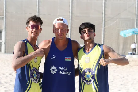 Çimərlik voleybolu üzrə ölkə çempionatında yarımfinal və bürünc medal uğrunda oyunlar keçirilib