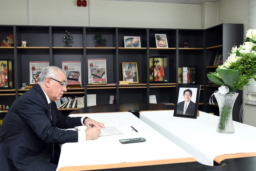 Али Асадов выразил соболезнования в связи со смертью Синдзо Абэ