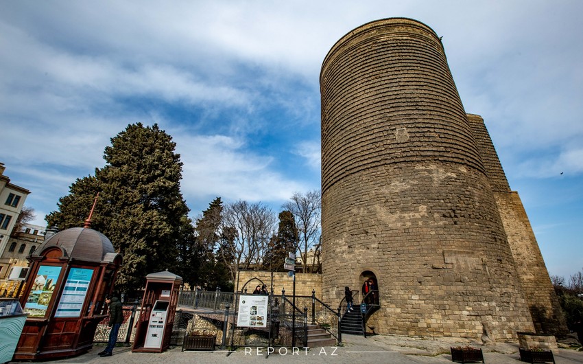 Qız Qalasının qarşısındakı körpü təmirə bağlanıb - FOTO