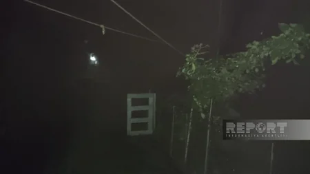 Qaxda güclü külək və leysan elektrik enerjisinin kəsilməsinə səbəb olub