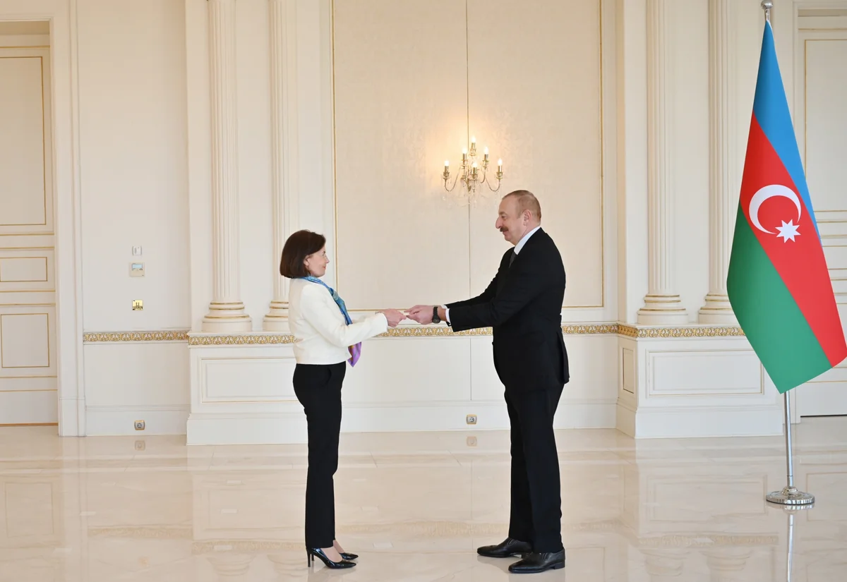 Prezident İlham Əliyev Fransanın yeni səfirinin etimadnaməsini qəbul edib - YENİLƏNİB