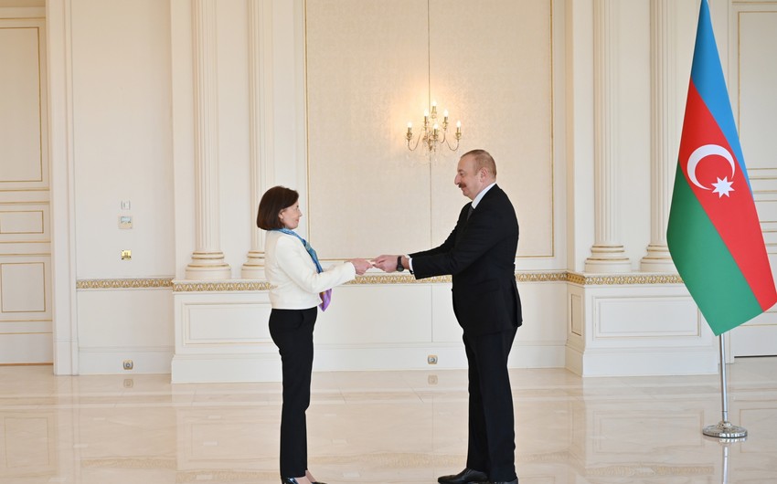 Prezident İlham Əliyev Fransanın yeni səfirinin etimadnaməsini qəbul edib - YENİLƏNİB