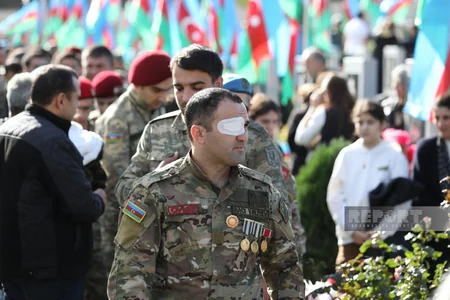 Азербайджанский народ в День Победы чтит память шехидов