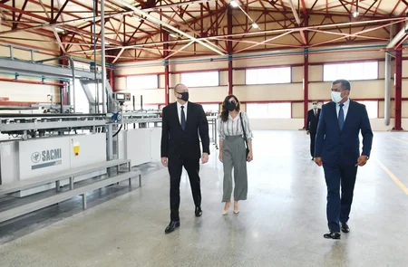 Azərbaycan Prezidenti Gəncədə zavodun açılışını etdi