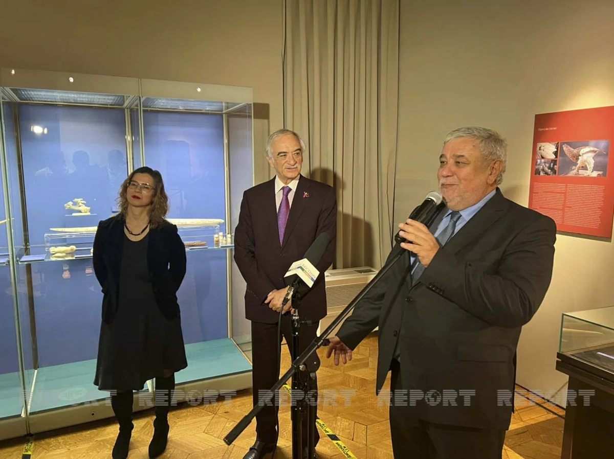 Sculptor Fazil Najafov's work album presented in Moscow