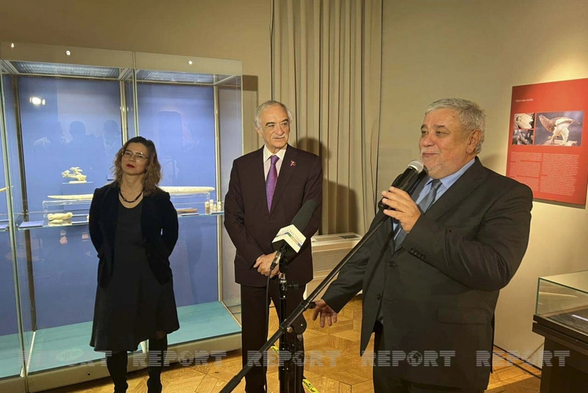 Sculptor Fazil Najafov's work album presented in Moscow