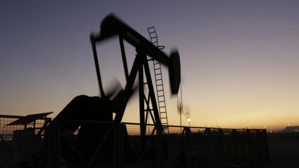 Neft şirkətləri qiymətlərin azalmasına hazırlaşır