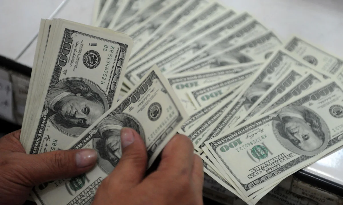 ​Bakıda tikinti şirkətinin ofisindən yarım milyon dollar oğurlanıb