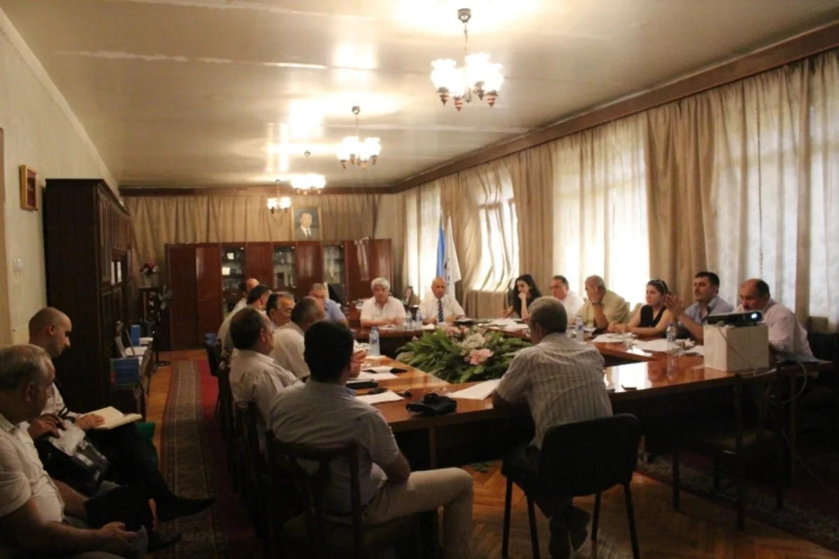 Auditorlar Palatasında “dəyirmi masa” təşkil olunub