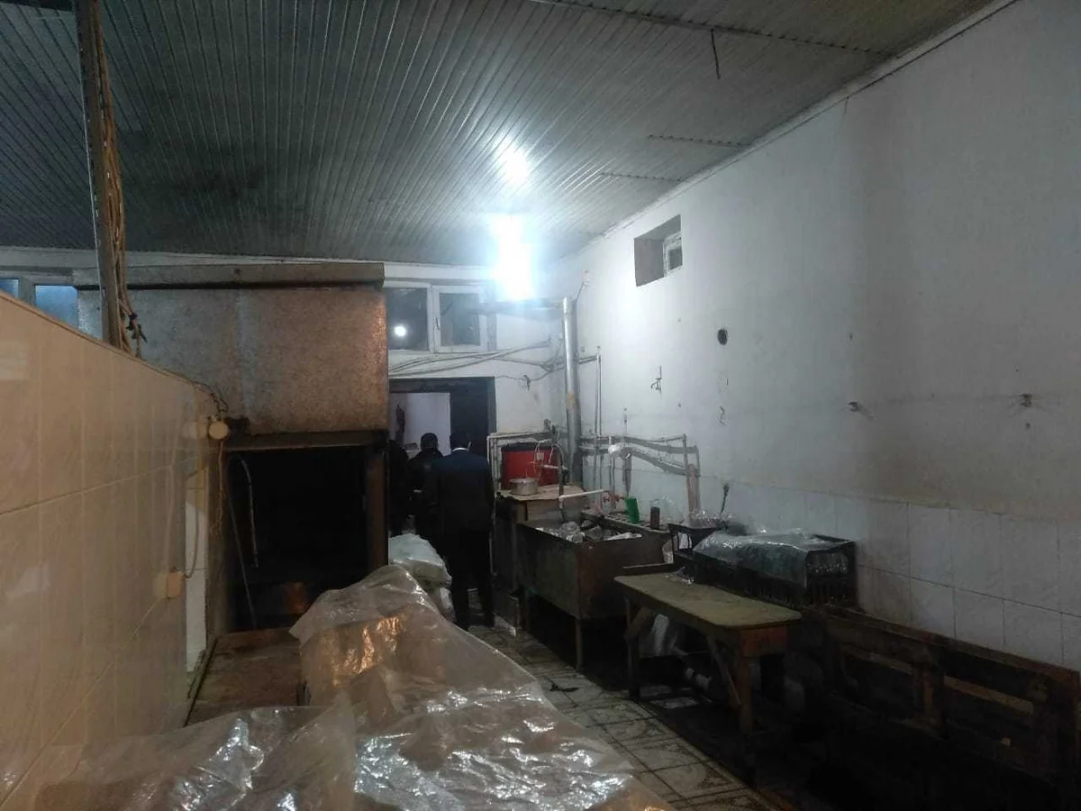 Bakıda antisanitar vəziyyətdə limonad məhsulları istehsal edən müəssisə aşkarlanıb