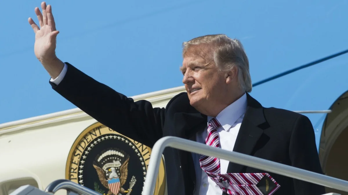 СМИ: Трамп намерен посетить Великобританию в июне