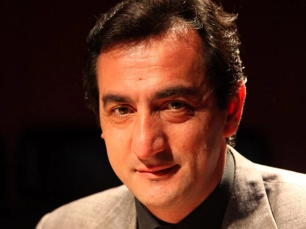 Direktor: YUĞ Teatrının binasının söküləcəyi haqda bizə dəqiq bir söz deyilməyib