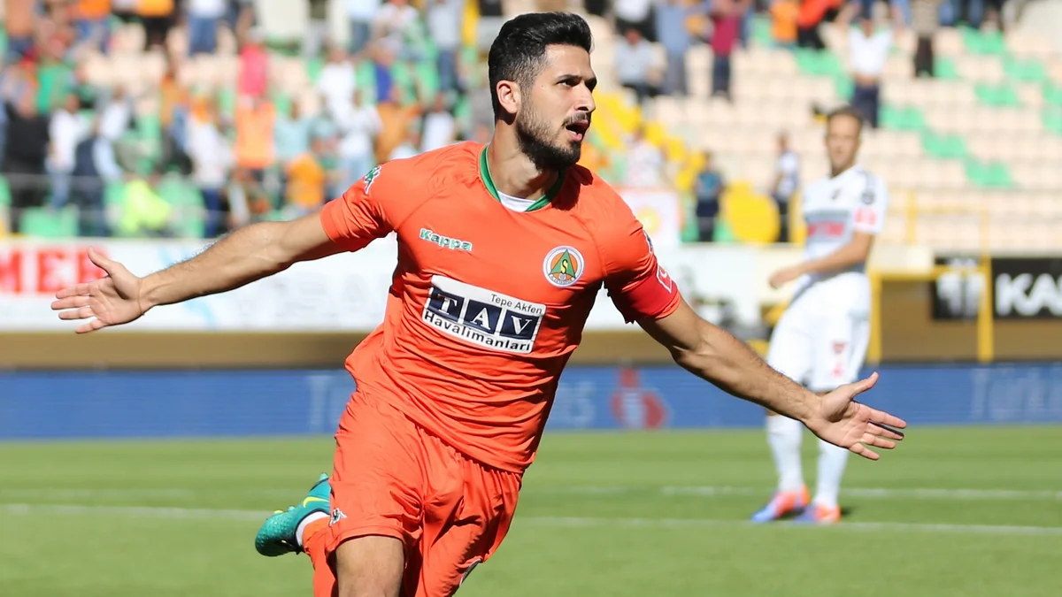 Qalatasaray futbolçusunu icarəyə verib