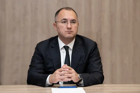 Rəqəmsal inkişaf və nəqliyyat nazirinə iki yeni müavin təyin edilib
