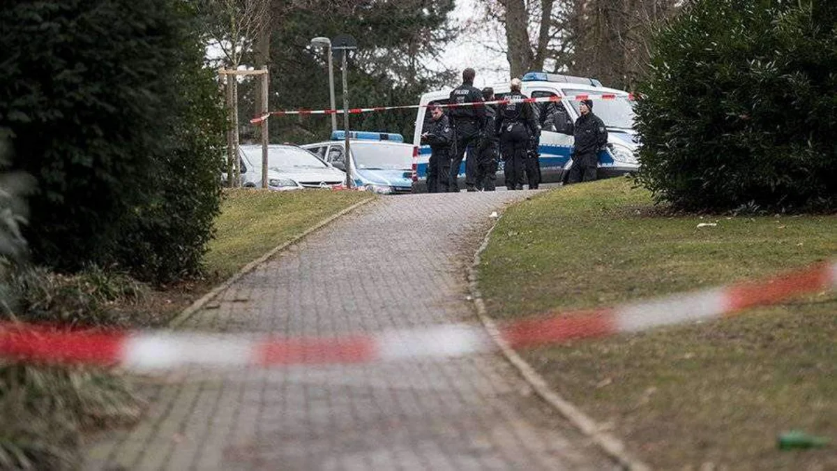 Berlində gözyaşardıcı qazın tətbiqi nəticəsində 44 məktəbli zərər çəkib