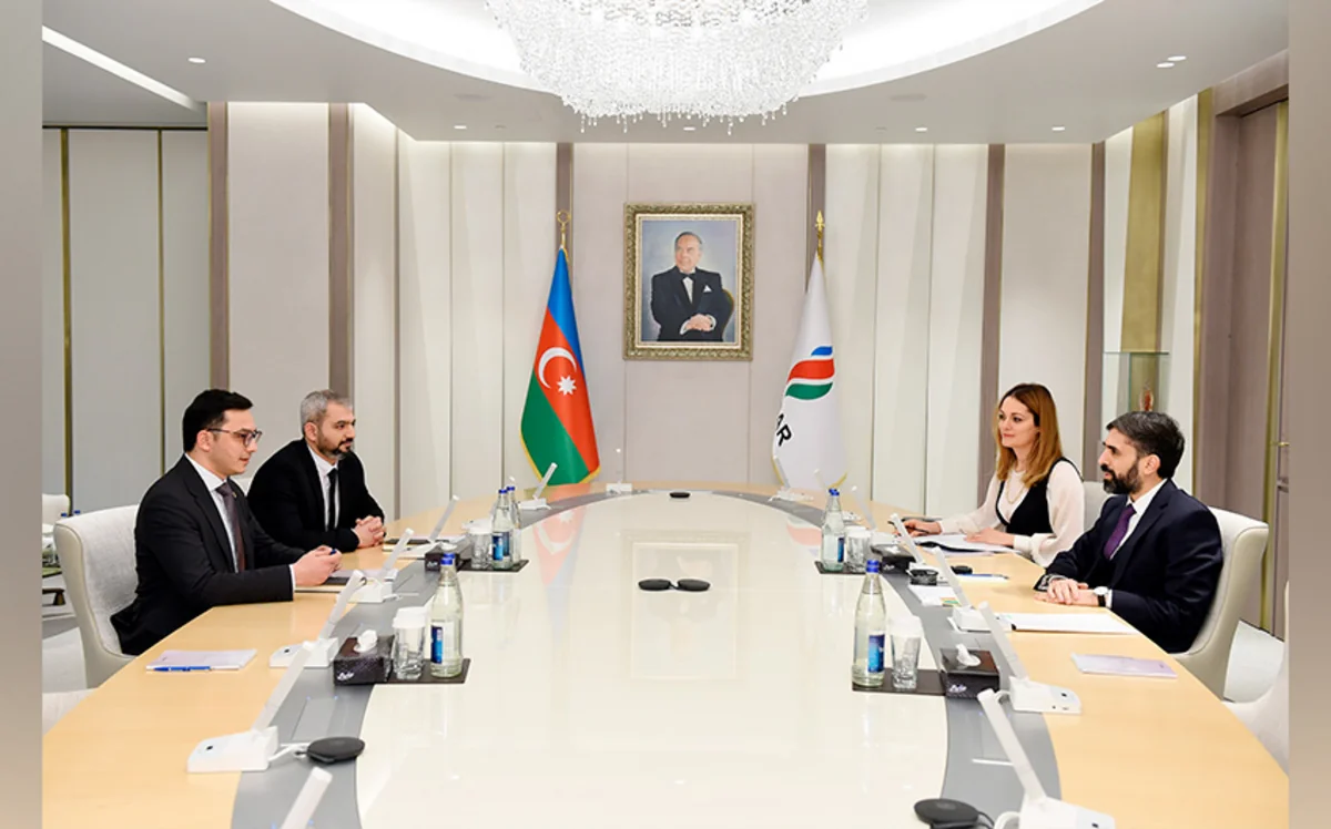 SOCAR prezidenti “Yüksəliş” müsabiqəsinin qalibləri ilə görüşüb