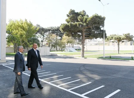 Prezident Zabratdakı 192 nömrəli məktəbdə əsaslı təmirdən sonra yaradılan şəraitlə tanış olub - YENİLƏNİB