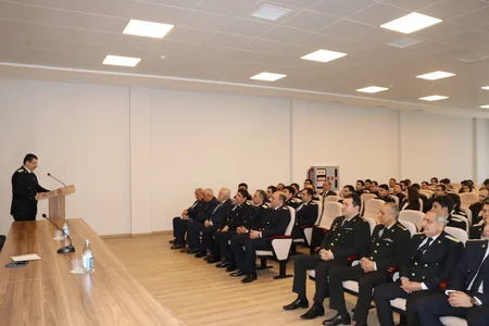 Gəncə Şəhər Prokurorluğunda Heydər Əliyevin 100 illik yubileyinə həsr olunmuş konfrans keçirilib