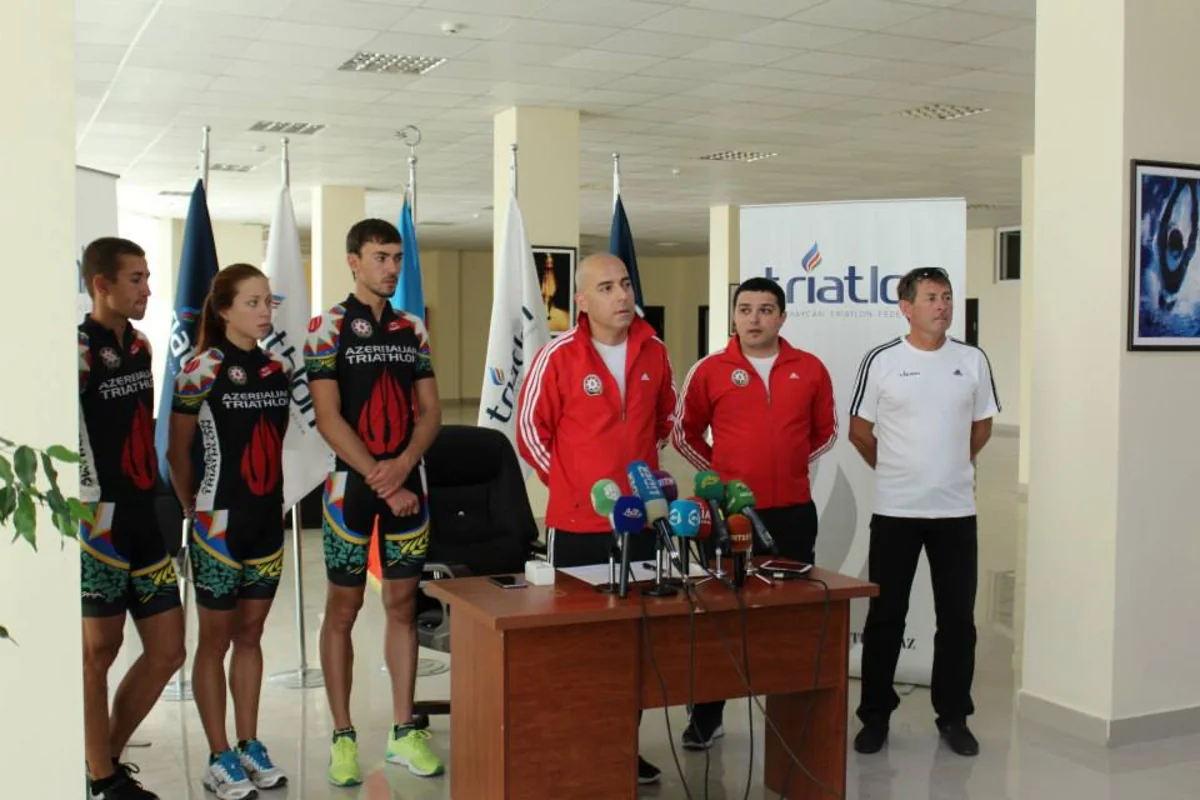 ​Azərbaycanı Bakı 2015də təmsil edəcək triatlonçular məlum olub