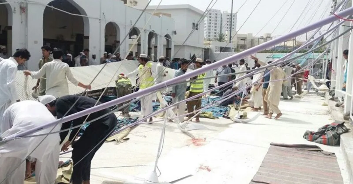 Pakistanda məscidin damının uçması nəticəsində 5 nəfər həlak olub