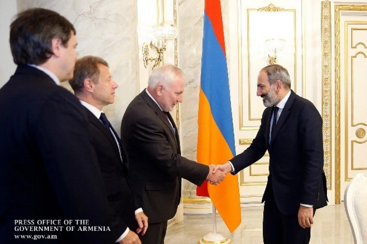 Сопредседатели МГ ОБСЕ встретились с Пашиняном