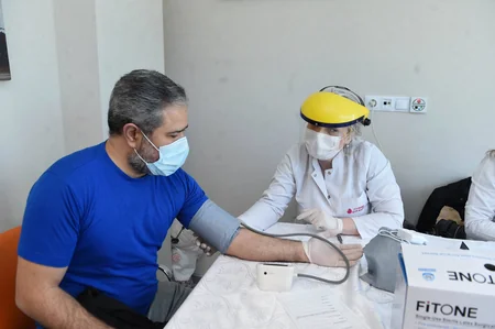 Azərbaycanın iki naziri qan verdi