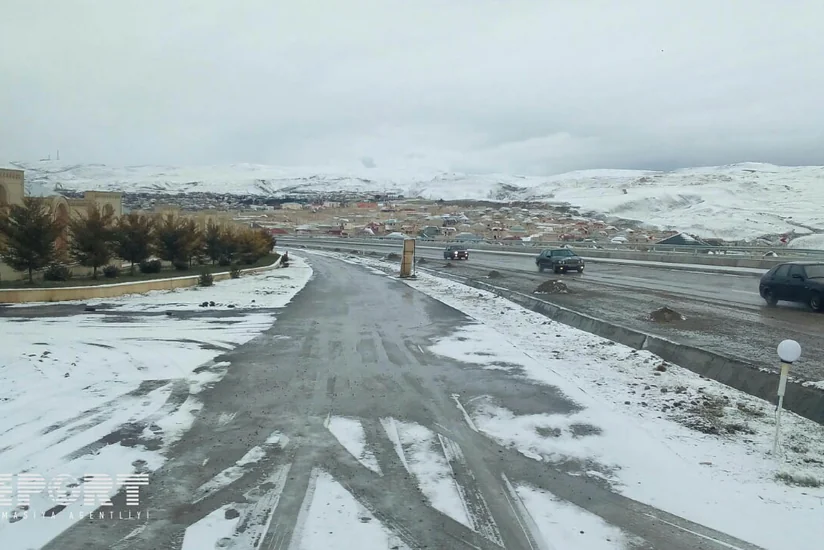 Qar Şamaxı-Qızmeydan yolunda nəqliyyatın hərəkətində çətinliklər yaradıb - FOTO - VİDEO - YENİLƏNİB