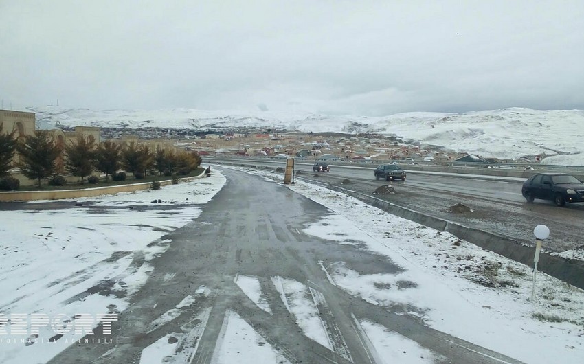 Qar Şamaxı-Qızmeydan yolunda nəqliyyatın hərəkətində çətinliklər yaradıb - FOTO - VİDEO - YENİLƏNİB