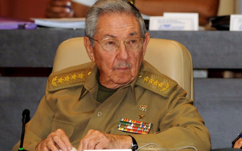 Raul Kastro vəzifəsindən istefa verib