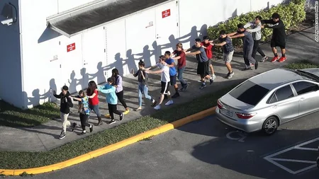 Death toll in Florida school shooting reaches 17 - VIDEO