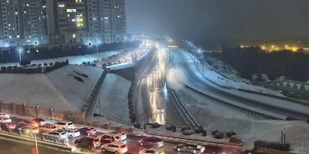 Bakının bəzi küçə və prospektlərində nəqliyyatın hərəkəti çətinləşib