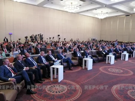 В Стамбуле начал работу 25-й Евразийский экономический саммит