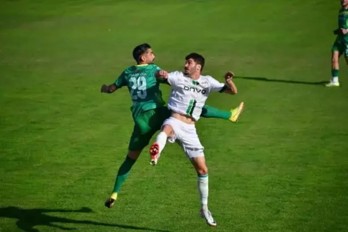 Türkiyə çempionatının oyunundan sonra futbolçulara silahlı hücum olub