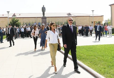Prezident İlham Əliyev DTX-nin N saylı hərbi hissəsində gənc əsgərlərin andiçmə mərasimində iştirak edib - YENİLƏNİB - FOTO