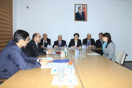 Əbülfəs Qarayev Ağsu rayonunda vətəndaşları qəbul edib