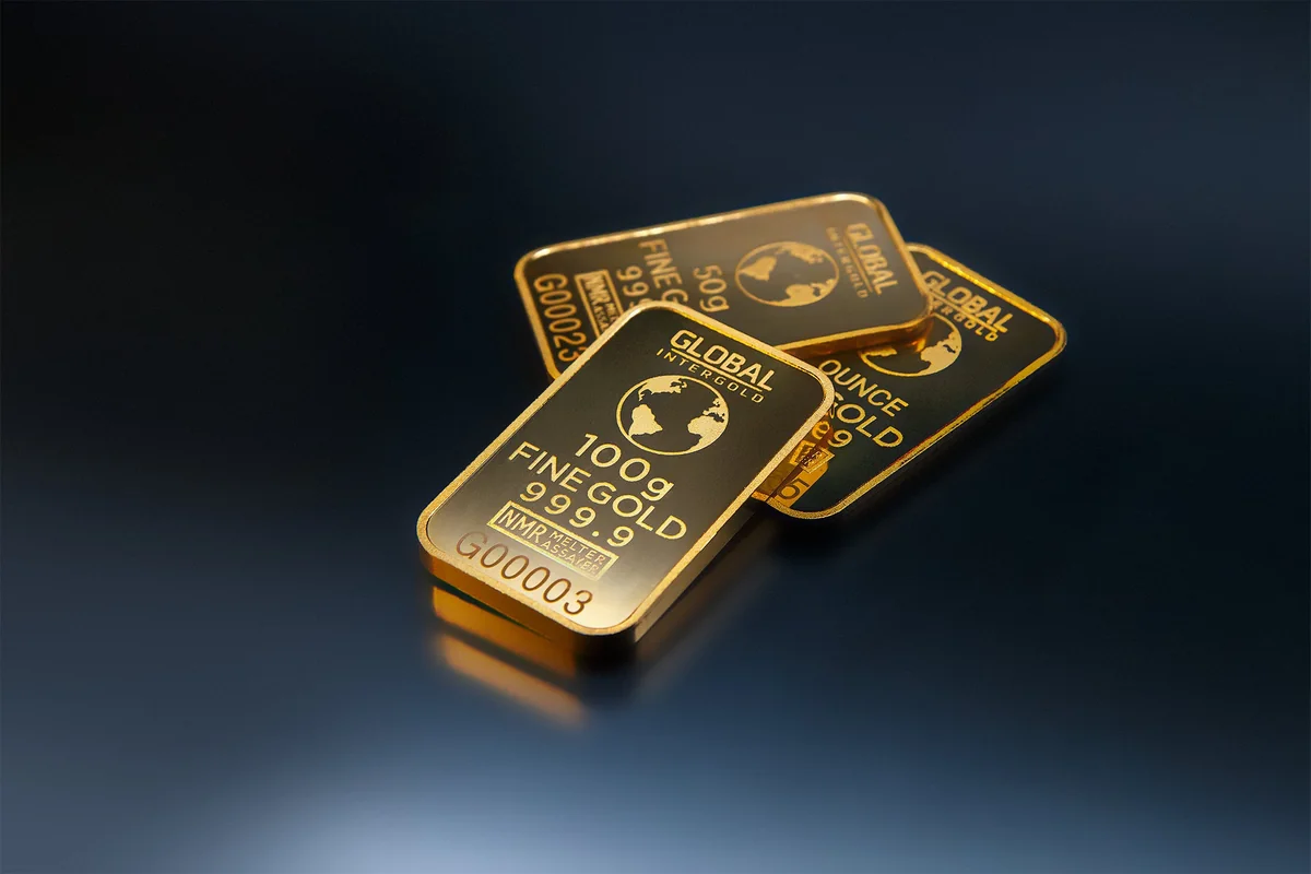 Gold prices drop below $2,000 per ounce