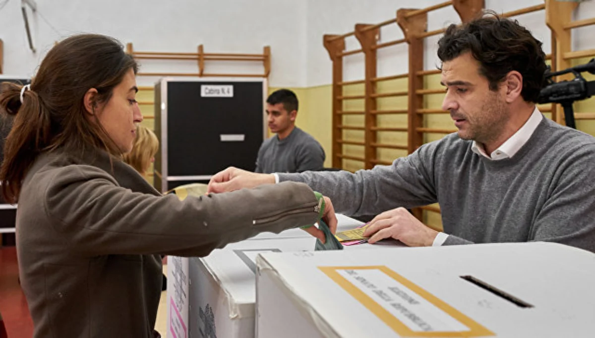 İtaliyada seçki bülletenlərinin 99,9 faizi hesablanıb