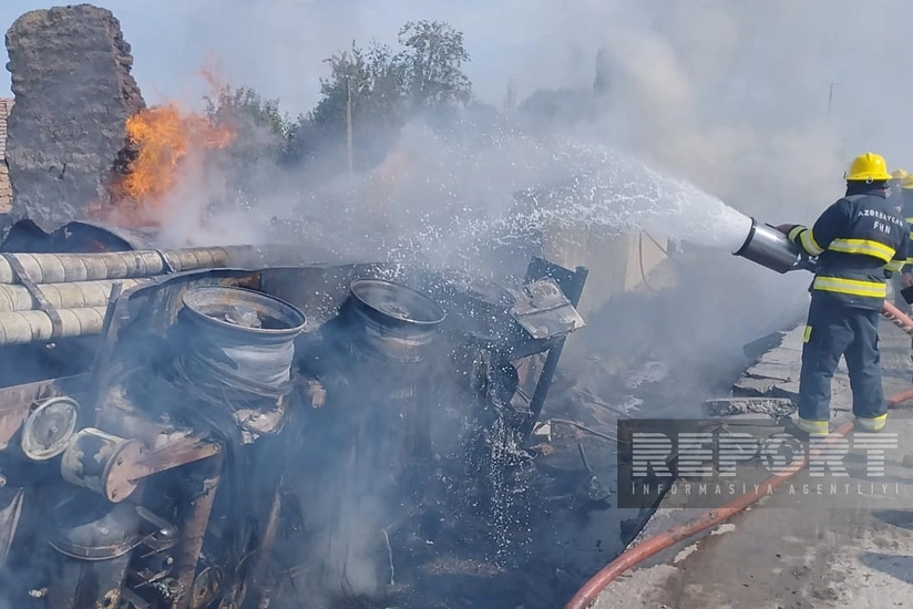 Ucarda qəzaya uğrayan yanacaqdaşıyan maşının sürücüsü yanaraq ölüb - YENİLƏNİB - 2