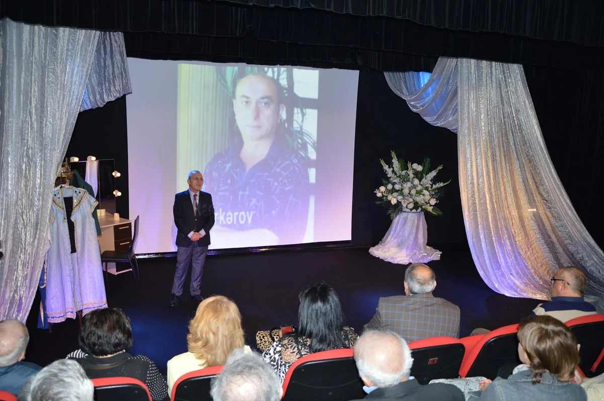 Gənc Tamaşaçılar Teatrında Ramiz Sərkərov yad edilib