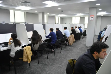 Vəkilliyə qəbulla bağlı test imtahanında uğur qazanan namizədlərin adları açıqlanıb