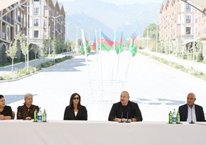President Ilham Aliyev meets with Kalbajar residents and presents apartment keys