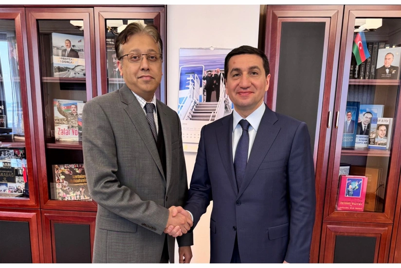 Hikmət Hacıyev Pakistan səfirini qəbul edib