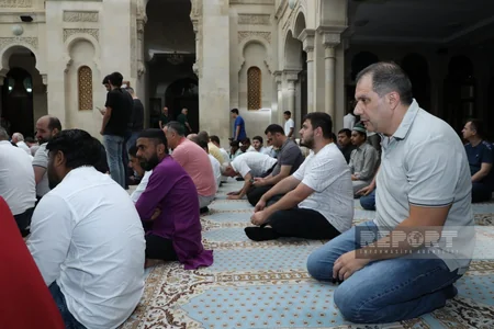 Bakıda bayram namazı qılınıb