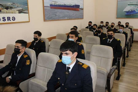 Azərbaycan dənizçiləri 20 Yanvar şəhidlərini anıb