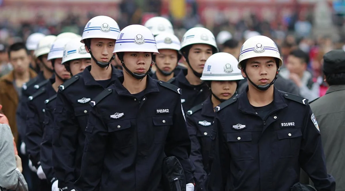 Chinese authorities detain more than 400 runaway corrupt officials