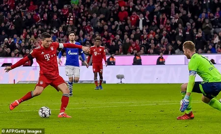 Бавария сократила отставание от Боруссии Д до 5 очков, обыграв Шальке-04