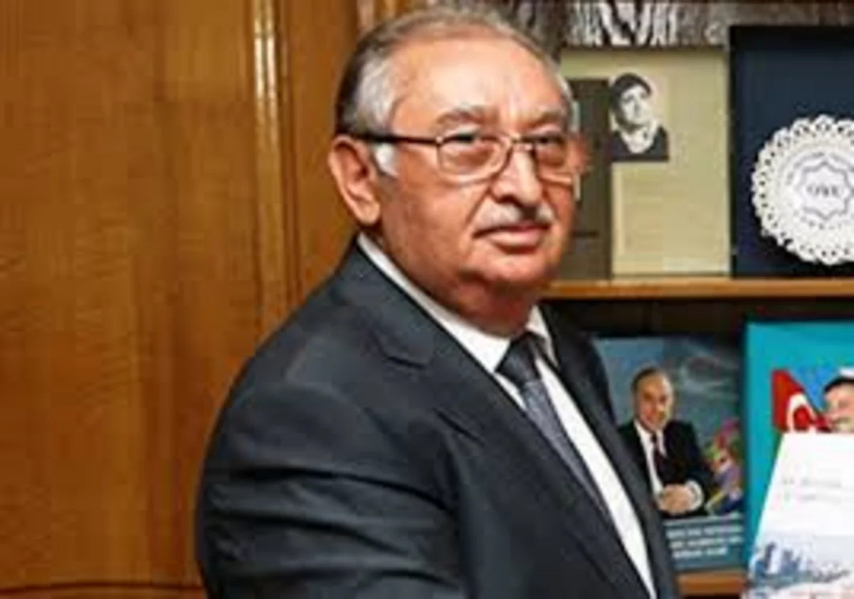 Əhməd Vəliyev “Şöhrət” ordeni ilə təltif olunub