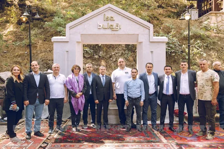 Vətən müharibəsi şəhidlərinin övladları Şuşada olub