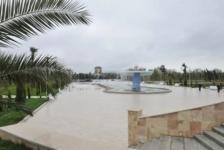 ​Prezident İlham Əliyev Astaranın dənizkənarı park-bulvar kompleksində yaradılan şəraitlə tanış olub